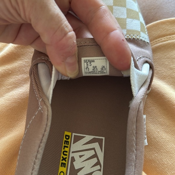 Vans Womens Patchwork Slip-On Sneakers - Tan/Multi color. Women’s size 9.5 NWOB - Picture 6 of 8